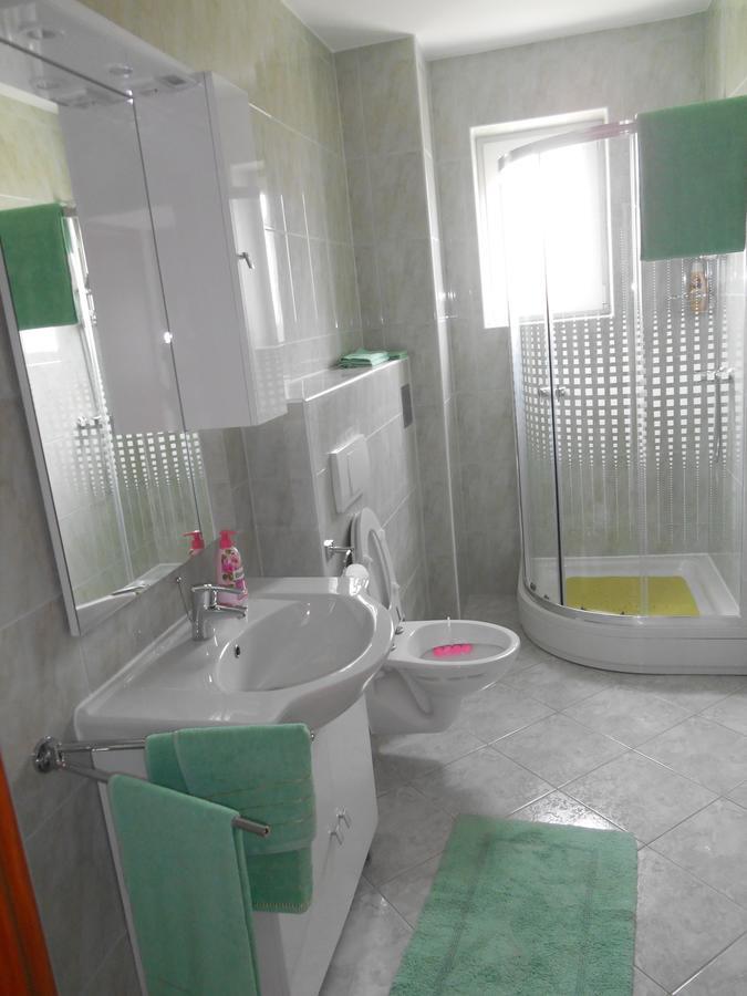 Apartments Diana Smrika Luaran gambar