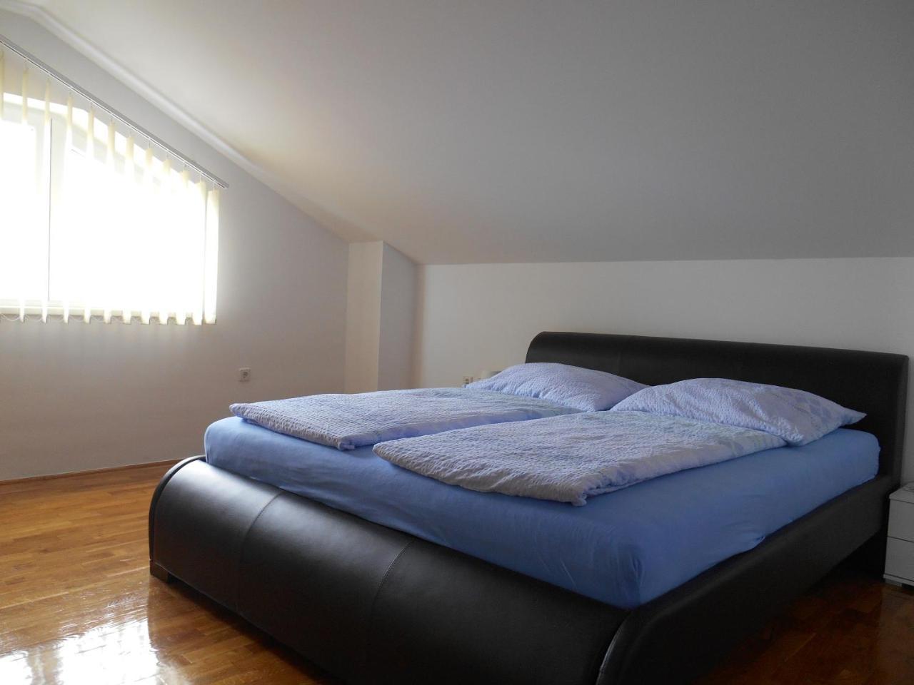 Apartments Diana Smrika Luaran gambar